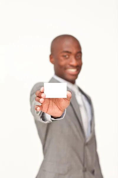 Geschäftsmann mit weißer Visitenkarte — Stockfoto