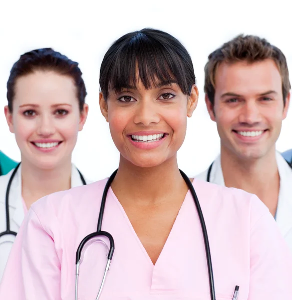 Portret van een arts en haar medische team — Stockfoto