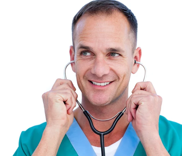 Portret lekarza Mężczyzna charyzmatyczny przytrzymanie stetoskop — Zdjęcie stockowe