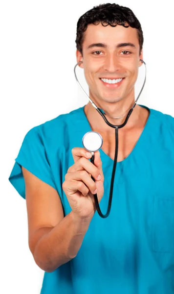 Очаровательный доктор держит стетоскоп — стоковое фото