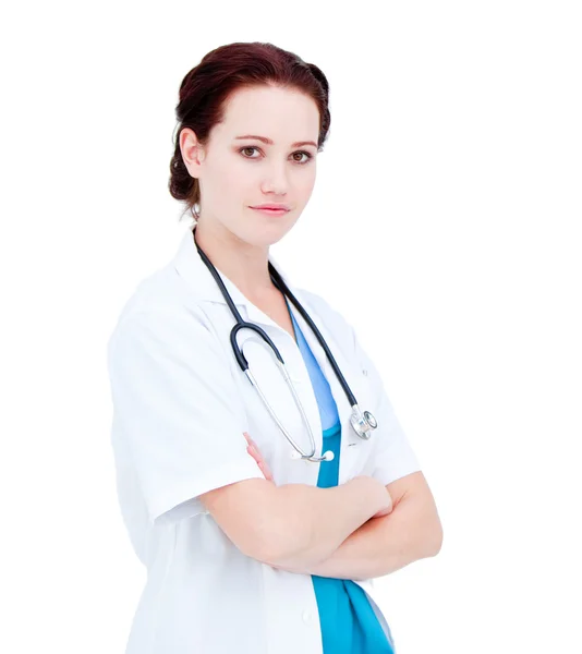 Retrato de uma médica carismática com braços dobrados — Fotografia de Stock