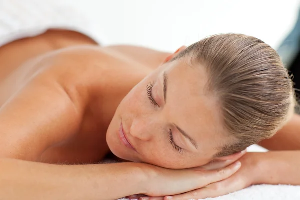 Pretty woman enjoying a massage — Stock Photo, Image
