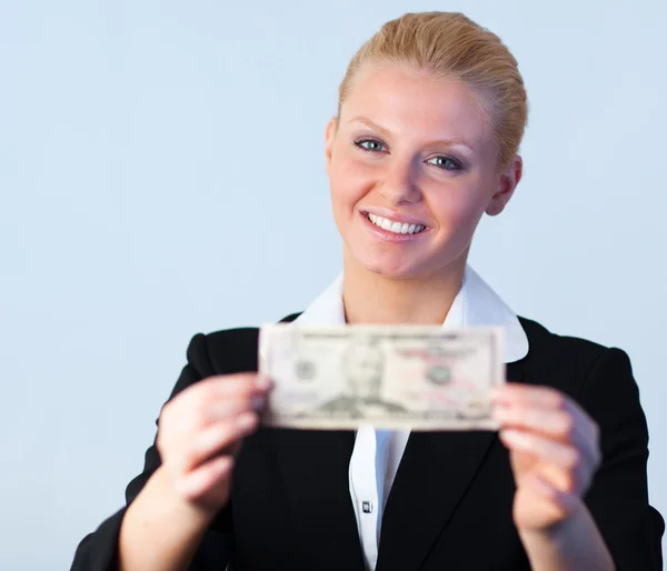 Geschäftsfrau hält Dollars in die Kamera — Stockfoto