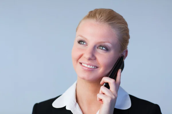 Бізнес-леді по телефону — стокове фото