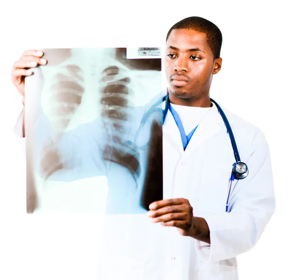 Az orvos röntgent néz. — Stock Fotó