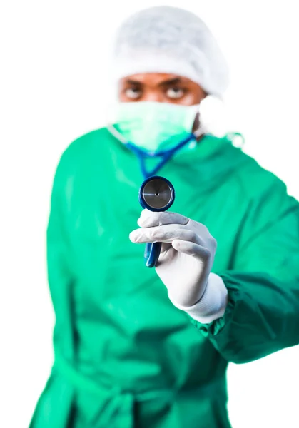 Χειρουργός κρατώντας ένα στηθοσκόπιο — Φωτογραφία Αρχείου