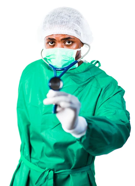 Cirurgião segurando um estetoscópio — Fotografia de Stock