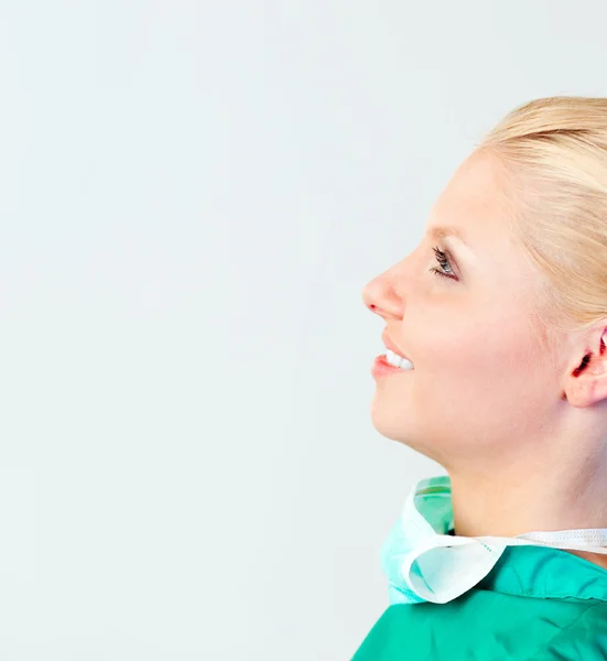 Ženské chirurg s její masku — Stock fotografie