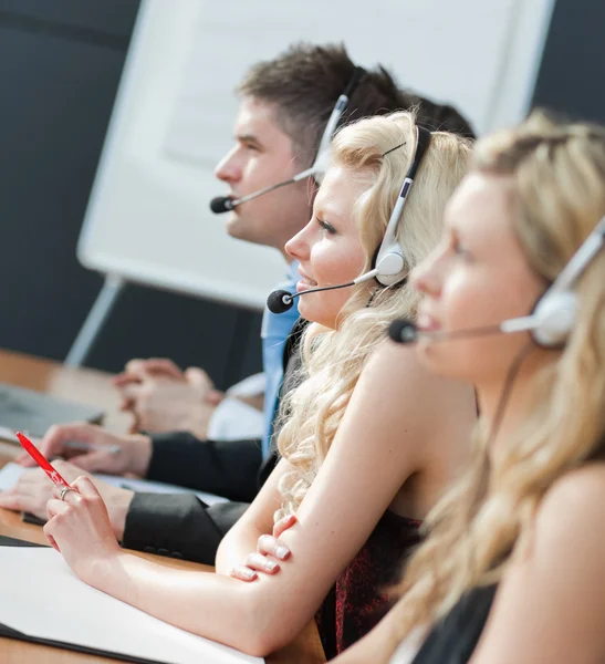Team aziendale in un call center — Foto Stock