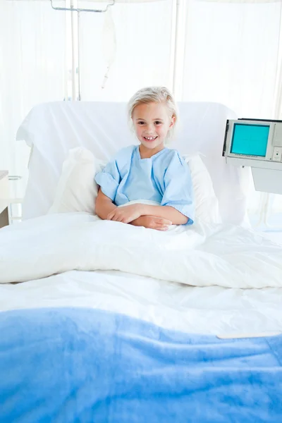 Child patient with folded arms — Stock Photo, Image