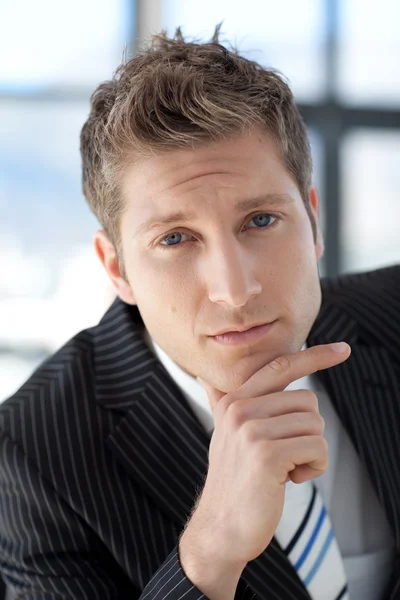 Attractive Businessman looking at camera — Stock Photo, Image