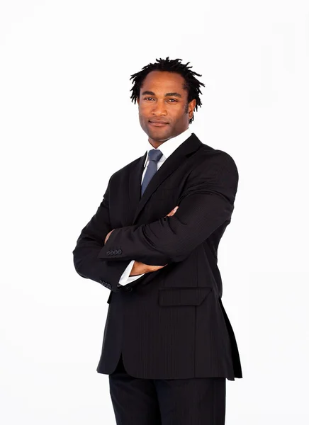 Młody afro-amerykański biznesmen z skrzyżowanymi rękami — Zdjęcie stockowe