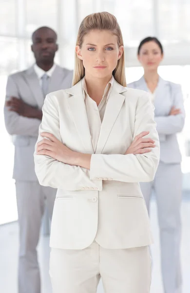 Zakelijke team geest tonen en het uiten van positiviteit — Stockfoto