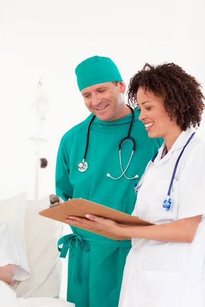 Team of doctors looking at the camera — Stock Photo, Image