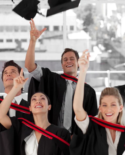 Grupp av examen från college — Stockfoto