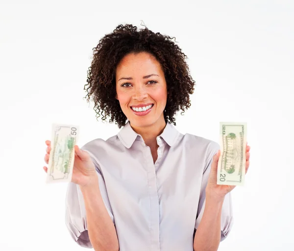 Retrato de uma mulher de negócios étnica segurando dólares — Fotografia de Stock