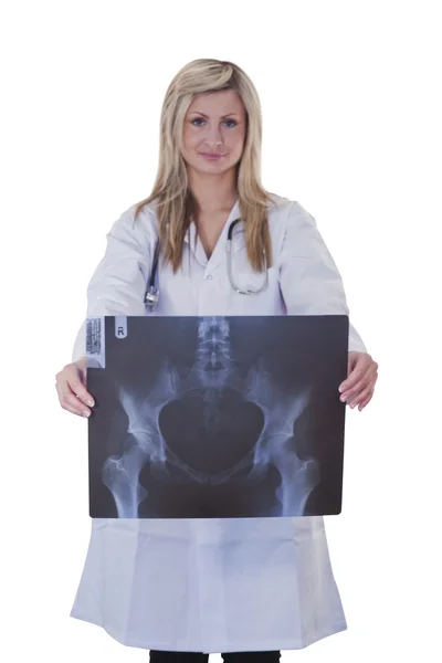 Doctor mirando una radiografía — Foto de Stock