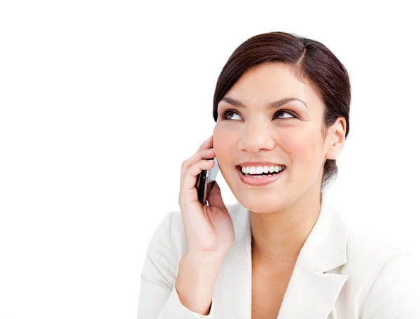 Atractiva mujer de negocios usando un teléfono móvil —  Fotos de Stock