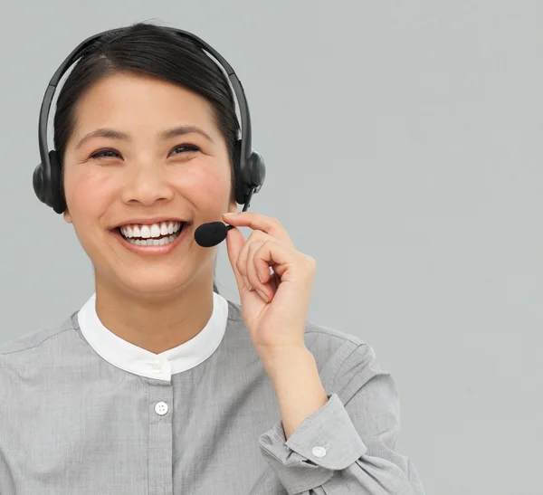 Azjatycki klienta usługi agenta z zestawem słuchawkowym na — Zdjęcie stockowe