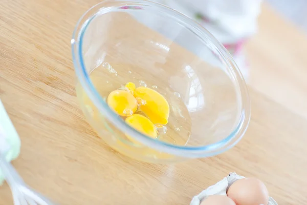 Nahaufnahme von Eiern in der Küche — Stockfoto