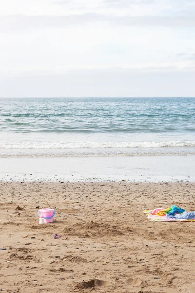 stock image A blue ocean and beautiful beach