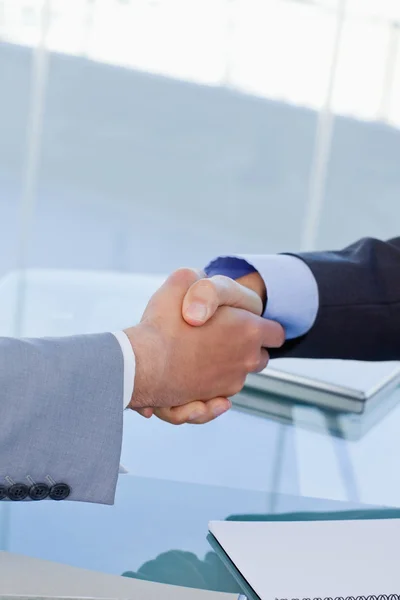 Close up of a handshake — Stock Photo, Image