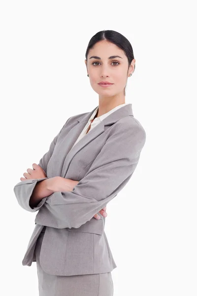 Vista lateral de mujer de negocios con los brazos cruzados — Foto de Stock