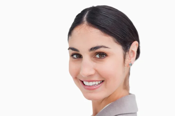 Närbild på leende ung affärskvinna — Stockfoto