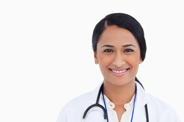 Bliska uśmiechający się kobiece kobieta lekarz — Zdjęcie stockowe