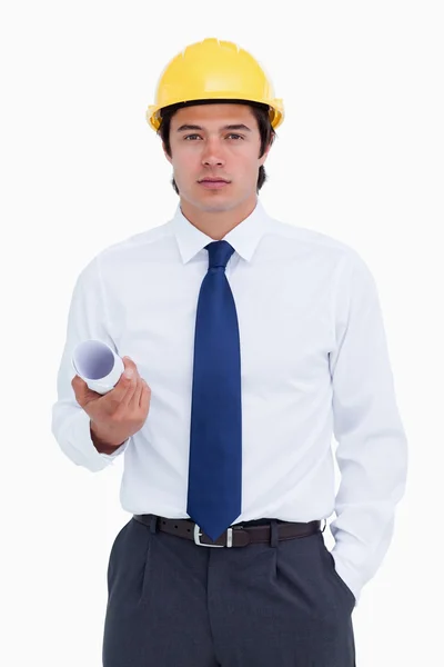男性建筑师与头盔和计划 — 图库照片