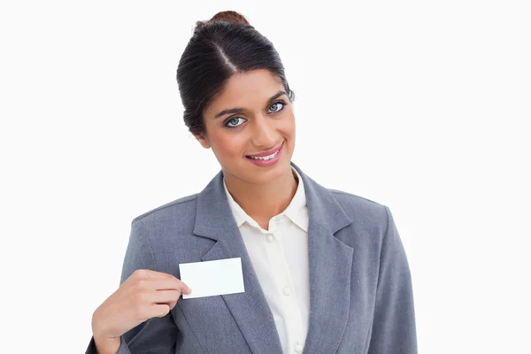 Mujer emprendedora sonriente señalando el signo del nombre — Foto de Stock