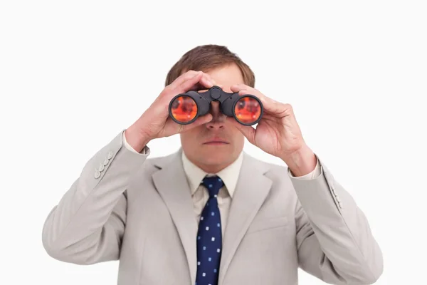 双眼鏡を使用するビジネスマン — ストック写真