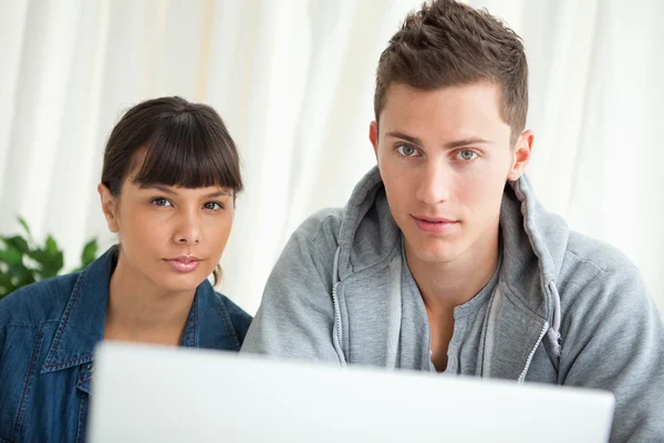Portrait of two students — Stock Photo, Image