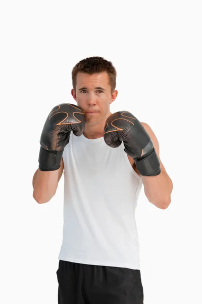 Boxer in defensive position — Stock Photo, Image