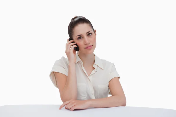 Mulher de negócios fazendo um telefonema — Fotografia de Stock