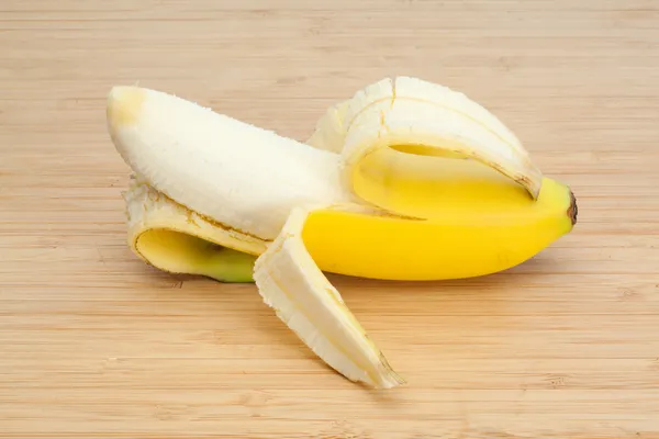 Skalad banan — Stockfoto