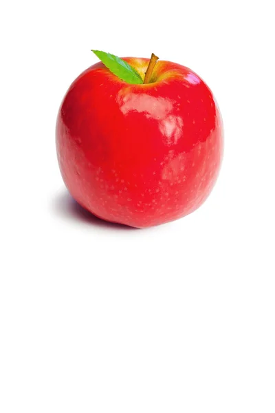 Roter Apfel und sein Blatt — Stockfoto