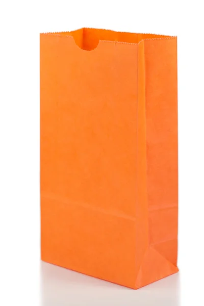 Кутовий помаранчевий паперовий мішок — стокове фото
