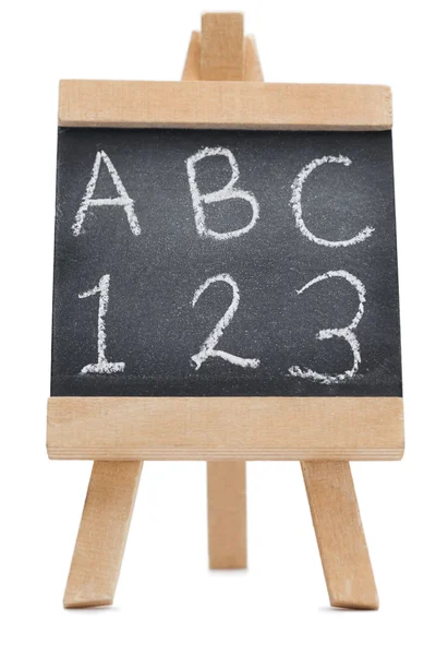 Доска с буквами ABC и цифрами 123 написано на i — стоковое фото