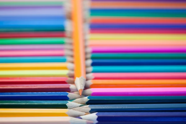 Kolorowe ołówki linie — Zdjęcie stockowe