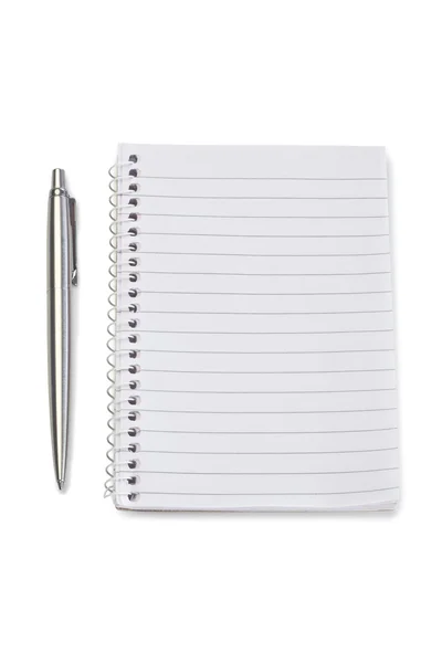 Cuaderno y pluma de plata — Foto de Stock