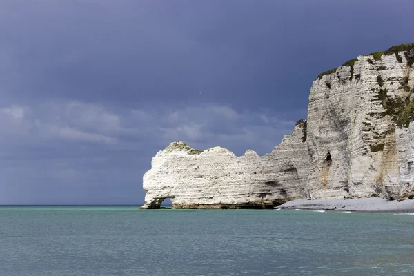 Belle scène de rochers d'Etretat (Normandie, France ) — Photo