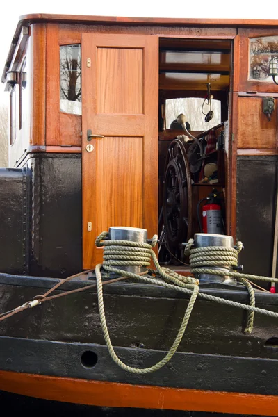Mavna üzerinde Kaptan kabini — Stok fotoğraf