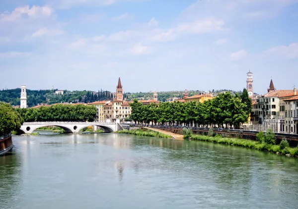 Paisaje urbano de Verona, Italia — Foto de Stock