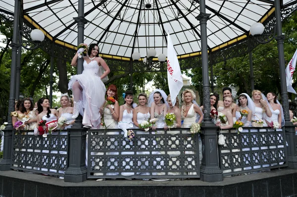 Årlig arrangement "Første brudeparade" – stockfoto