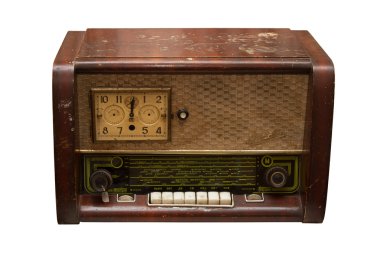 la vieja radio con relojes