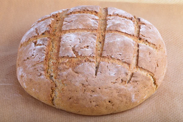 Чёрный домашний хлеб — стоковое фото