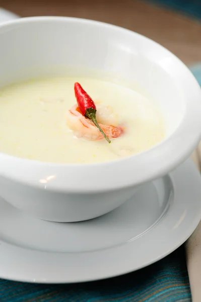 Suppe mit Kokosmilch — Stockfoto