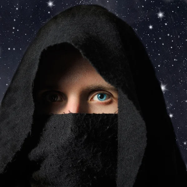 Assassin in darkness — Stock Photo, Image