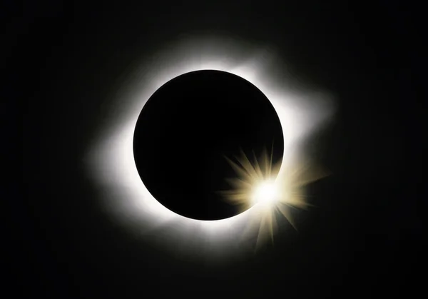 Volle zon eclipse — Stockfoto
